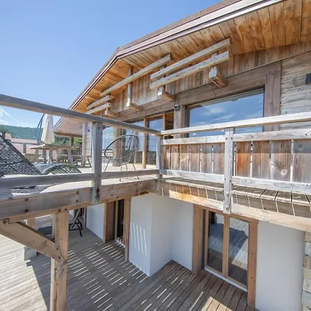 14p Vue Lac, Et Sauna Chalet *