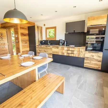 Chalet 14p Vue Lac, Et Sauna *