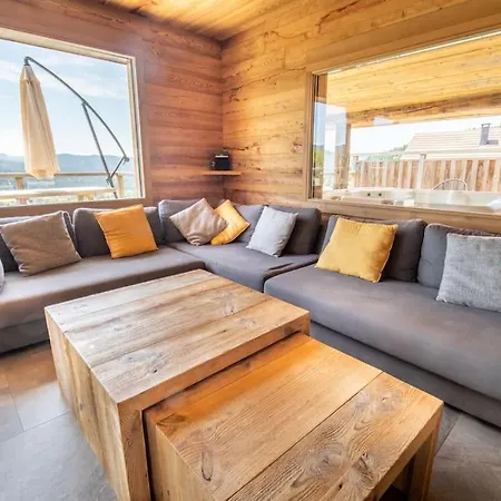 Chalet 14p Vue Lac, Et Sauna *