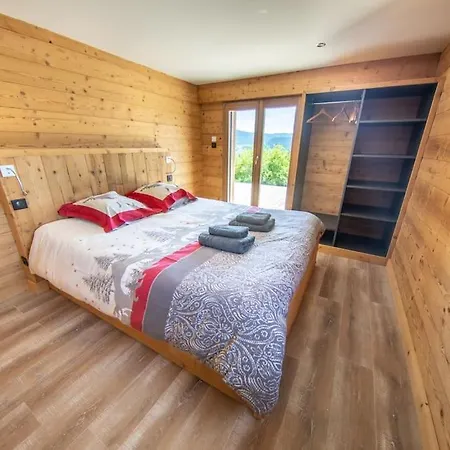 14p Vue Lac, Et Sauna Chalet *