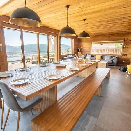 14p Vue Lac, Et Sauna Chalet